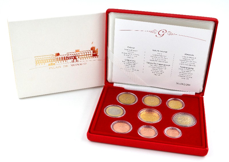 Monaco - Official coin Set BU 2011 + gold medal Grace Kelly Monaco - Official coin Set BU 2011 + gold medal Grace Kelly